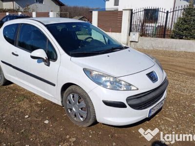 second-hand Peugeot 207 masina