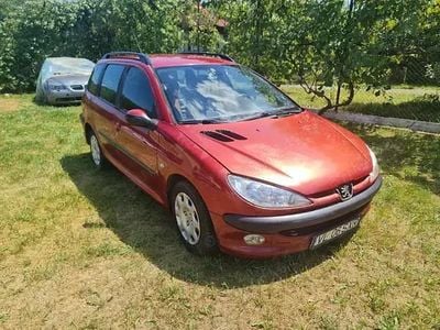 Rosu Utilizat 2005 Peugeot 206 Break | 1.050 EUR