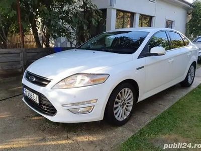 Alb Utilizat 2013 Ford Mondeo Hatchback | 5.700 EUR