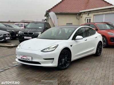 Culoarealb Utilizat 2022 Tesla Model 3 Berlinǎ | 31.750 EUR (Puțin scump)