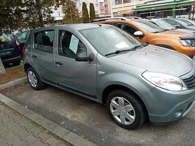 Second-hand Dacia Sandero 55 CP (40 kW) 2010 Hatchback