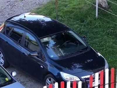 Utilizat 2011 Opel Astra Berlinǎ | 4.500 EUR