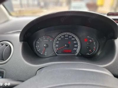 Second-hand Suzuki Swift 92 CP (67 kW) 2007 Argintiu Hatchback