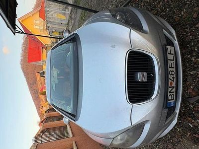 Second-hand Seat Leon 105 CP (77 kW) 2011 Culoaregri Hatchback