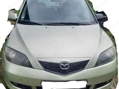 Verde Utilizat 2006 Mazda 2 Berlinǎ | 1.500 EUR