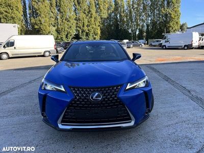 second-hand Lexus UX 250h 2.0L HEV 20H- (178 HP) 4X4 CVT Executive