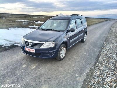 Second-hand Dacia Logan 84 CP (61 kW) 2011 Culoarealbastru Break