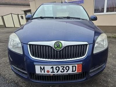 Second-hand Skoda Roomster 84 CP (61 kW) 2009 Albastru Monovolum
