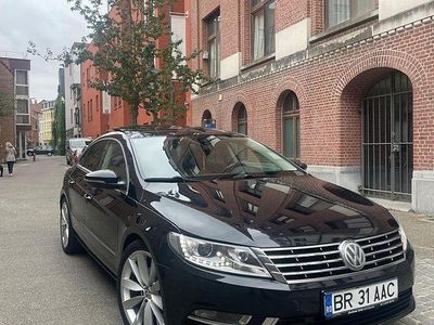 Culoarenegru Utilizat 2012 VW Passat Berlinǎ | 12.590 EUR