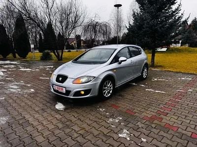 Gri Second-hand 2011 Seat Leon Hatchback | 3.990 EUR (Preț OK)