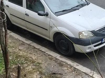 Second-hand Dacia Logan 87 CP (63 kW) 2006 Alb Berlinǎ