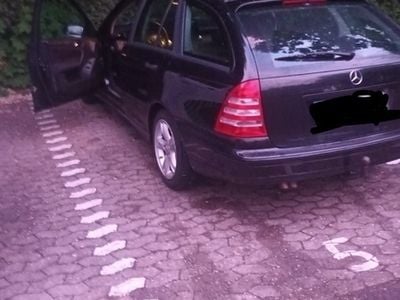 Mercedes C220