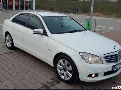 Alb Utilizat 2010 Mercedes C180 Berlinǎ | 4.600 EUR