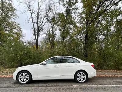 Utilizat 2008 Mercedes 320 Berlinǎ | 7.550 EUR