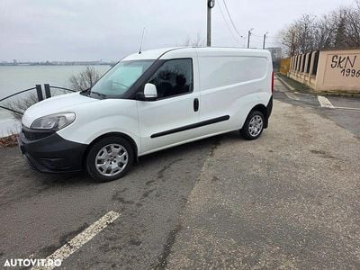 Second-hand Fiat Doblò 95 CP (69 kW) 2017 Culoarealb Monovolum