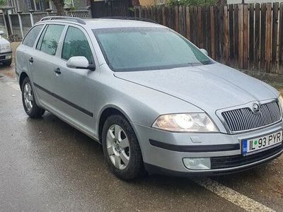 second-hand Skoda Octavia Combi 2.0 TDI Ambiente DSG