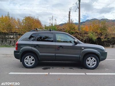 second-hand Hyundai Tucson 2.0 DOHC 2WD