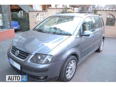 Second-hand VW Touran 90 CP (66 kW) 2003 Gri Monovolum