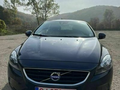 second-hand Volvo V40 D4