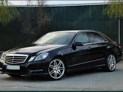 Negru Utilizat 2013 Mercedes E300 AMG Berlinǎ | 8.700 EUR (Super Preț)