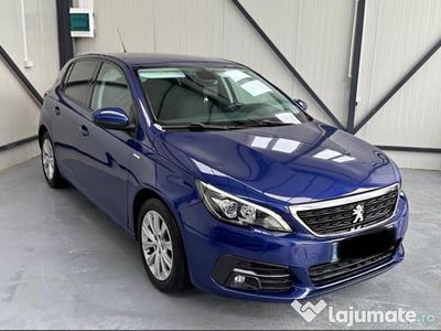 Albastru Utilizat 2018 Peugeot 308 Style Hatchback | 8.500 EUR (Preț OK)