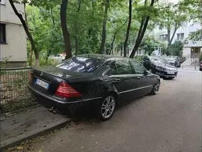 Second-hand Mercedes S500 306 CP (225 kW) 2000 Negru Berlinǎ