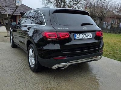 Second-hand Mercedes GLC220 194 CP (142 kW) 2020 Culoarenegru SUV