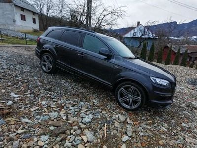 Gri Utilizat 2013 Audi Q7 SUV | 17.999 EUR (Preț OK)