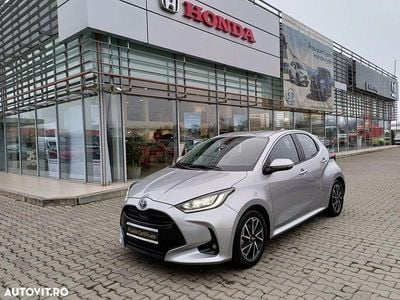 Second-hand Toyota Yaris Hybrid 92 CP (67 kW) 2022 Culoaregri