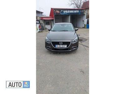 Maro Utilizat 2017 Mazda 3 Berlinǎ | 14.300 EUR (Puțin scump)