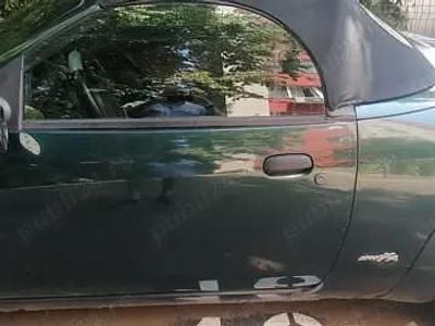 Second-hand Ford StreetKa 90 CP (66 kW) 2003 Verde Cabrio