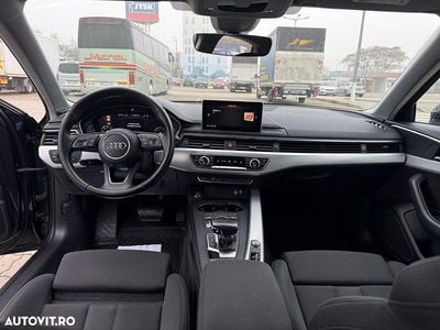 Culoaregri Utilizat 2017 Audi A4 Berlinǎ | 15.900 EUR (Preț bun)
