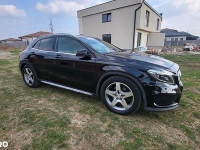 Mercedes GLA220