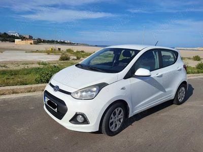 Second-hand Hyundai i10 67 CP (49 kW) 2015 Alb Hatchback