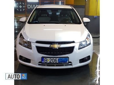 Second-hand Chevrolet Cruze 134 CP (98 kW) 2010 Alb Berlinǎ