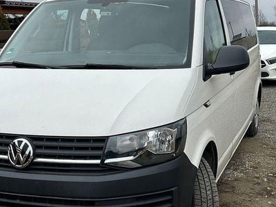 Second-hand VW Transporter Trendline 110 CP (80 kW) 2019 Culoarealb Van