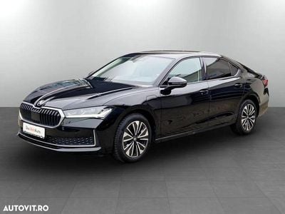 Culoarenegru Utilizat 2025 Skoda Superb Berlinǎ | 45.100 EUR