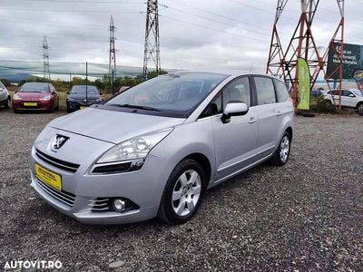 Second-hand Peugeot 5008 Active 112 CP (82 kW) 2012 Culoareargint Monovolum