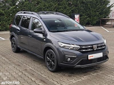 Second-hand Dacia Jogger Extreme 110 CP (80 kW) 2022 Culoaregri Monovolum
