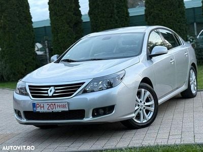 Culoareargint Utilizat 2011 Renault Latitude Berlinǎ | 5.490 EUR (Preț bun)