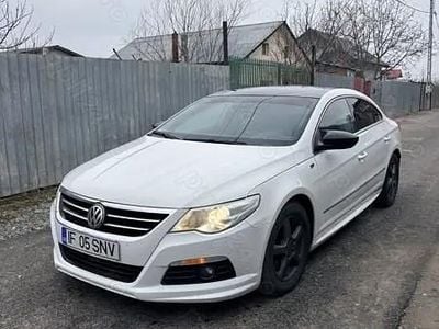 Second-hand VW Passat R-line 170 CP (125 kW) 2011 Berlinǎ