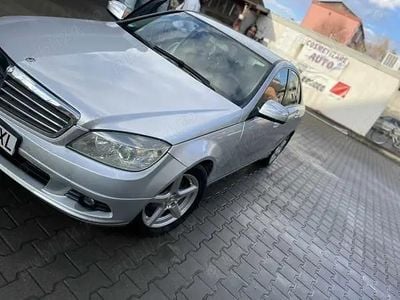 Utilizat 2009 Mercedes C200 Berlinǎ | 6.199 EUR