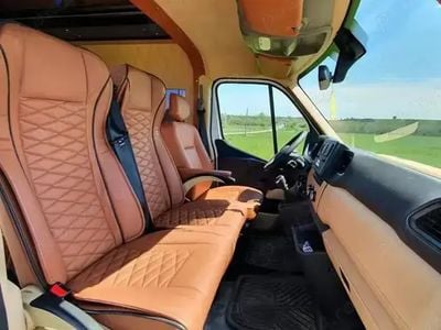 Alb Utilizat 2020 Opel Movano Van | 19.999 EUR