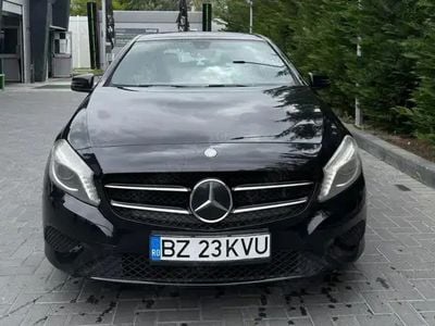 Second-hand Mercedes A180 110 CP (80 kW) 2013 Culoarenegru Hatchback