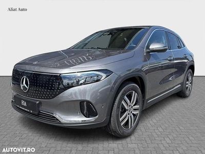 Mercedes EQA250+