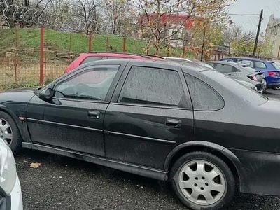 Utilizat 2001 Opel Vectra Berlinǎ | 1.000 EUR (Preț OK)