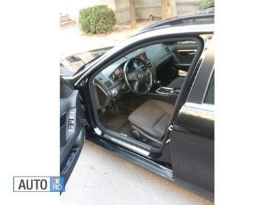 Second-hand Mercedes C220 170 CP (125 kW) 2010 Negru Break