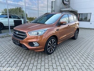 Second-hand Ford Kuga ST-Line 180 CP (132 kW) 2018 Maro SUV