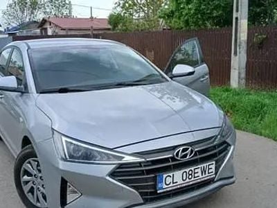 Second-hand Hyundai Elantra 130 CP (95 kW) 2019 Berlinǎ
