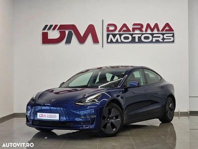 Culoarealbastru Utilizat 2021 Tesla Model 3 Berlinǎ | 27.690 EUR (Preț OK)